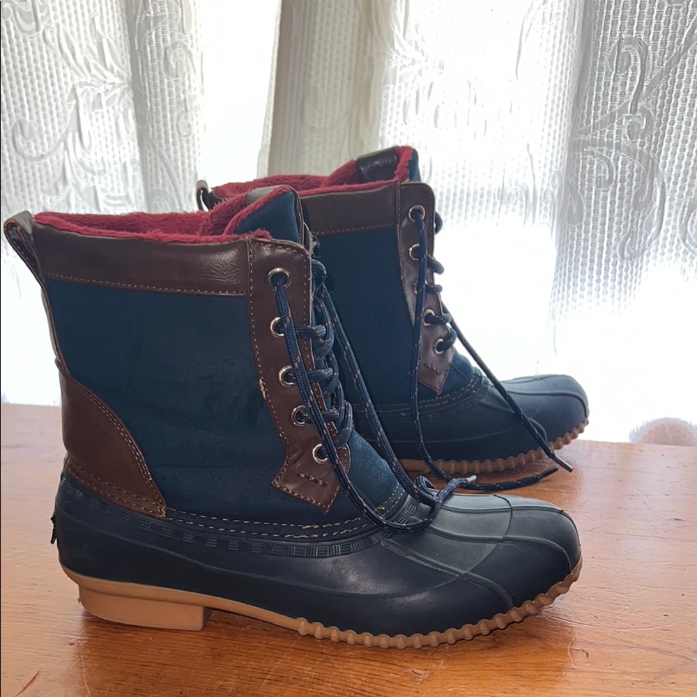 Tommy Hilfiger Black and Brown Winter Boots with Waterproof Design